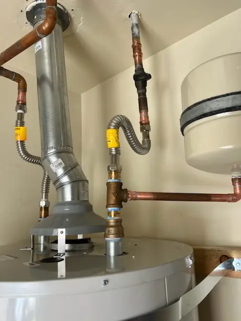Water heater installation and plumbing repair in Dinsmore